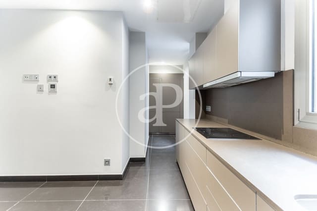 Appartement de 2 chambres à louer à Sant Francesc, Valence ville - 2 500 € (Ref: 9112589)