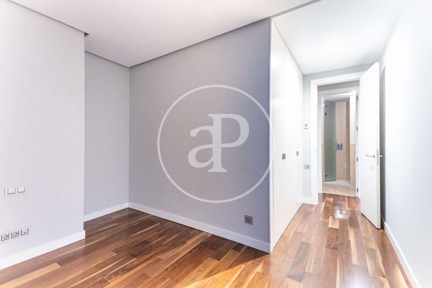 2 sypialnia Apartament do wynajęcia w Miasto Walencja - 2 500 € (Ref: 9112589)