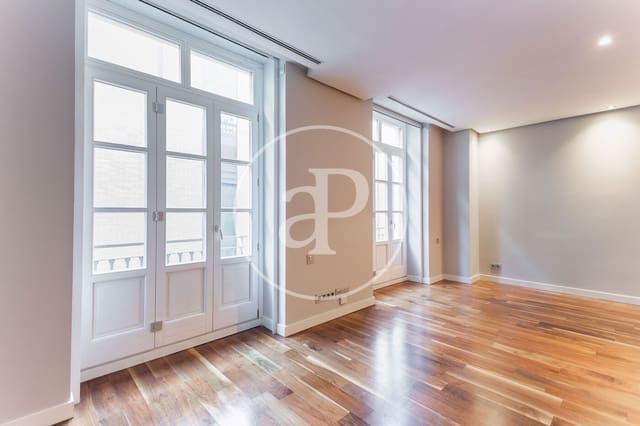 Appartement de 2 chambres à louer à Sant Francesc, Valence ville - 2 500 € (Ref: 9112589)