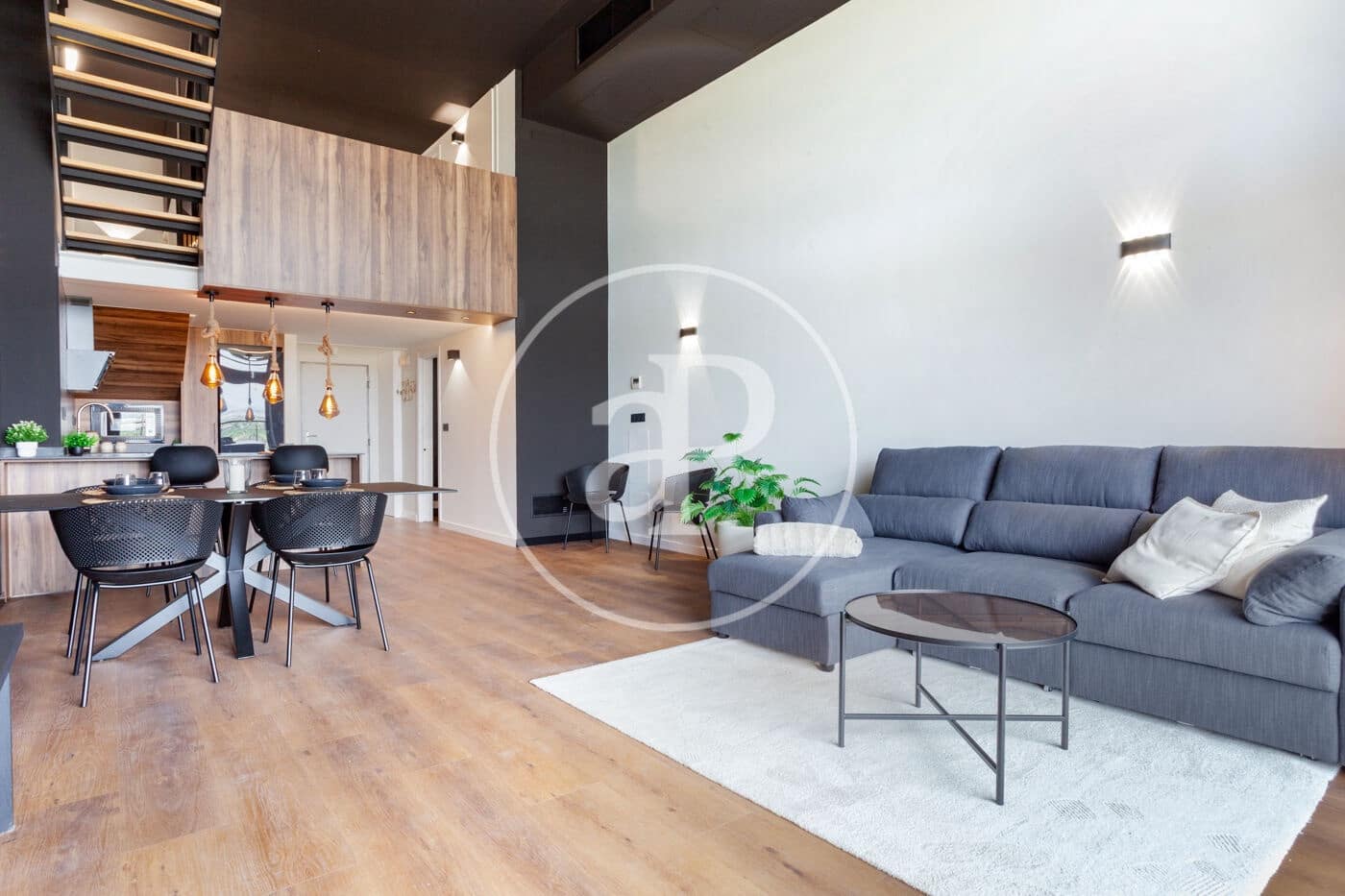 Penthouse de 1 chambre à louer à Valence ville - 1 700 € (Ref: 9112598)