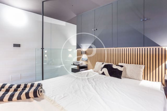 Penthouse de 1 chambre à louer à Vara de Quart, Valence ville - 1 700 € (Ref: 9112598)