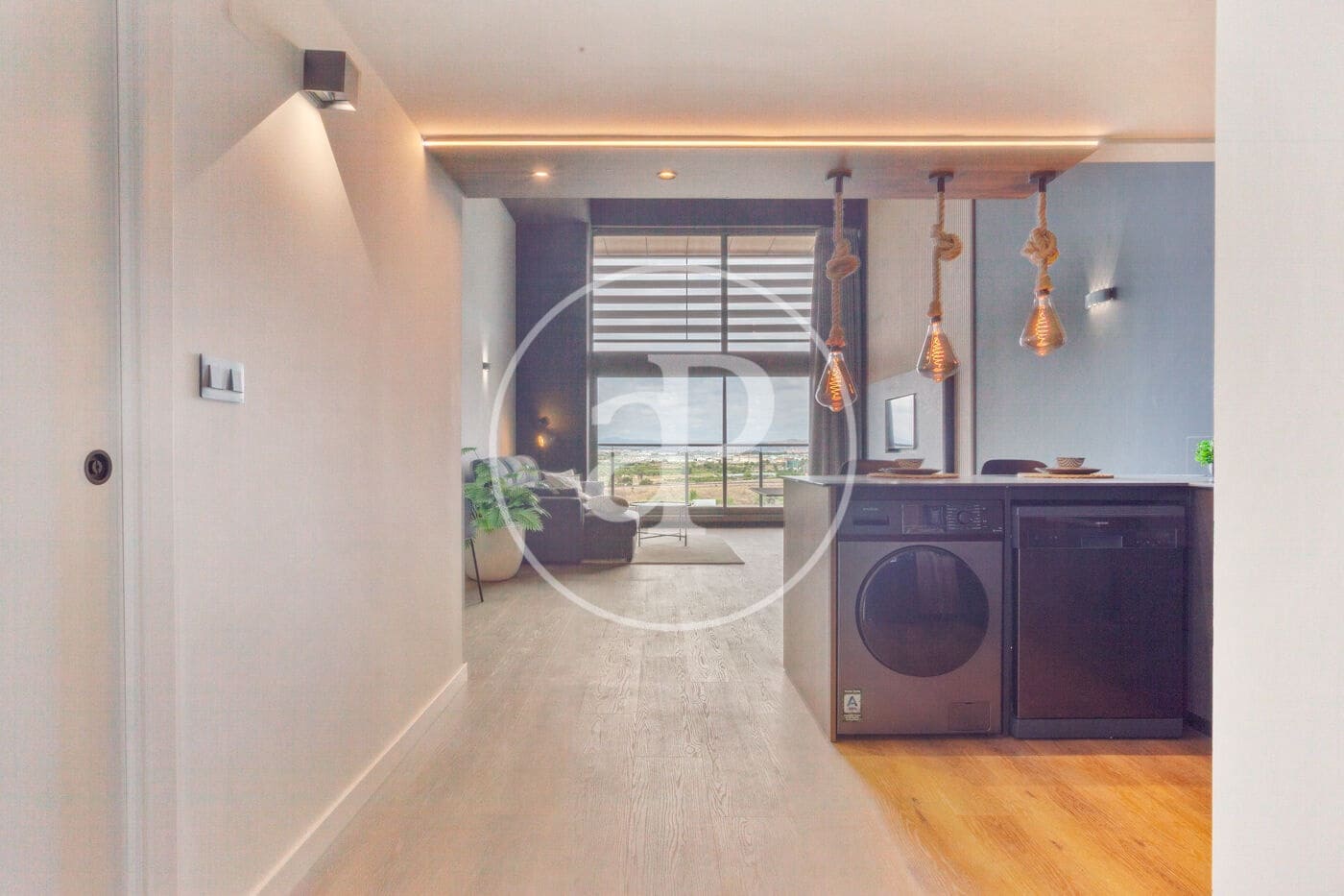 Penthouse de 1 chambre à louer à Valence ville - 1 700 € (Ref: 9112598)