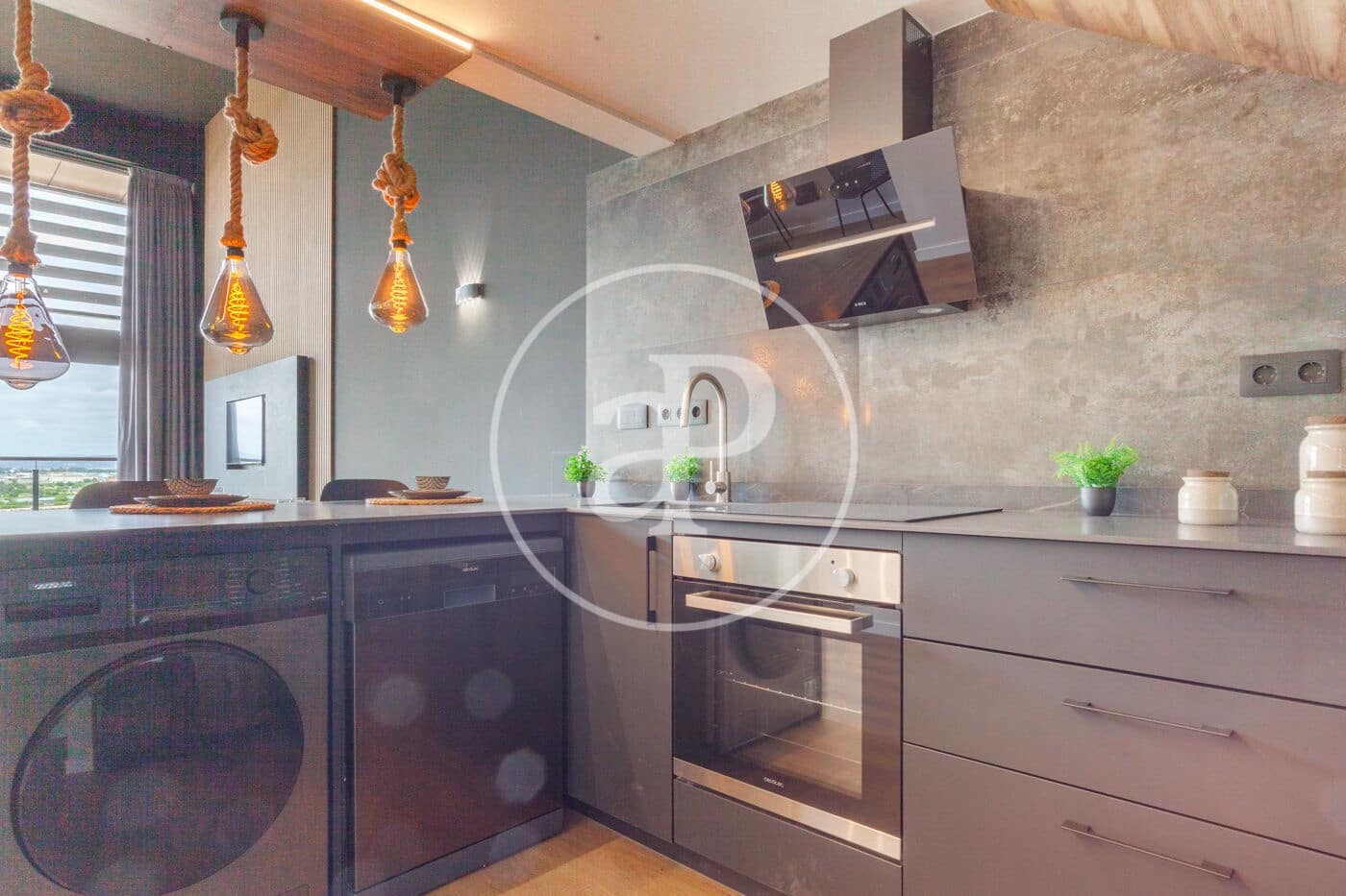 Penthouse de 1 chambre à louer à Valence ville - 1 700 € (Ref: 9112598)