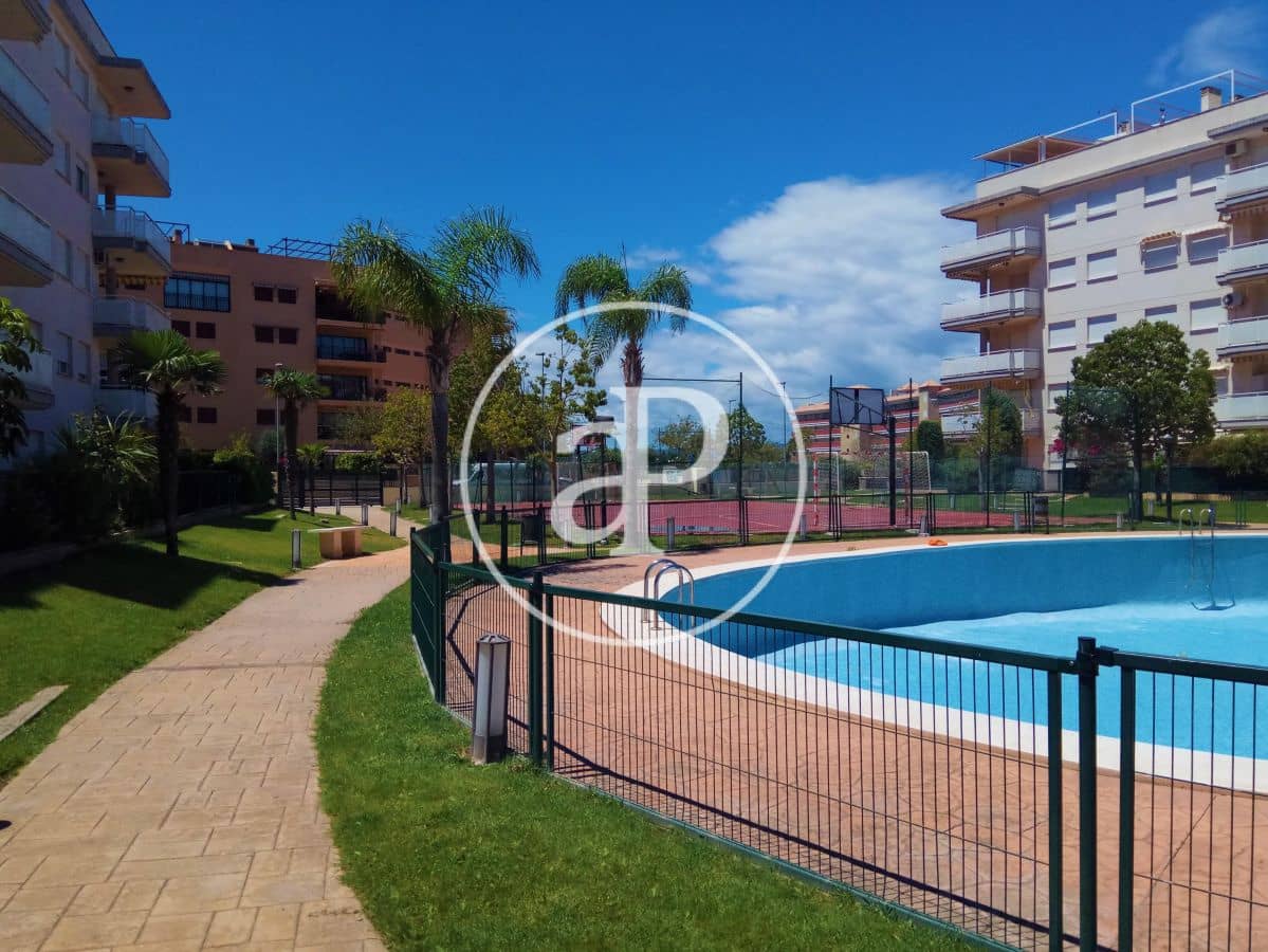 Penthouse de 2 chambres à louer à Canet d'En Berenguer avec piscine - 1 250 € (Ref: 9114400)