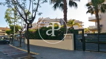 Penthouse de 2 chambres à louer à Canet d'En Berenguer avec piscine - 1 250 € (Ref: 9114400)