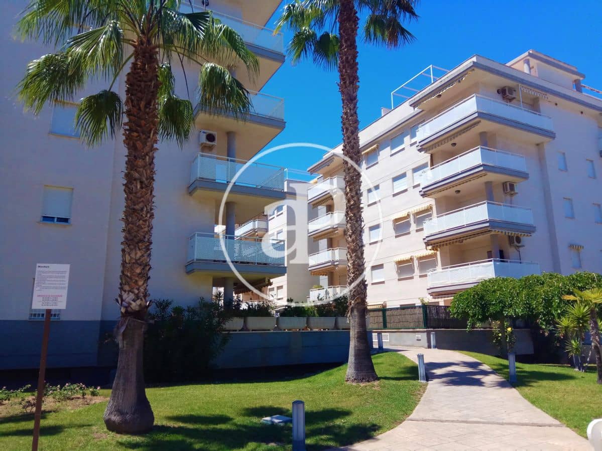 Penthouse de 2 chambres à louer à Canet d'En Berenguer avec piscine - 1 250 € (Ref: 9114400)