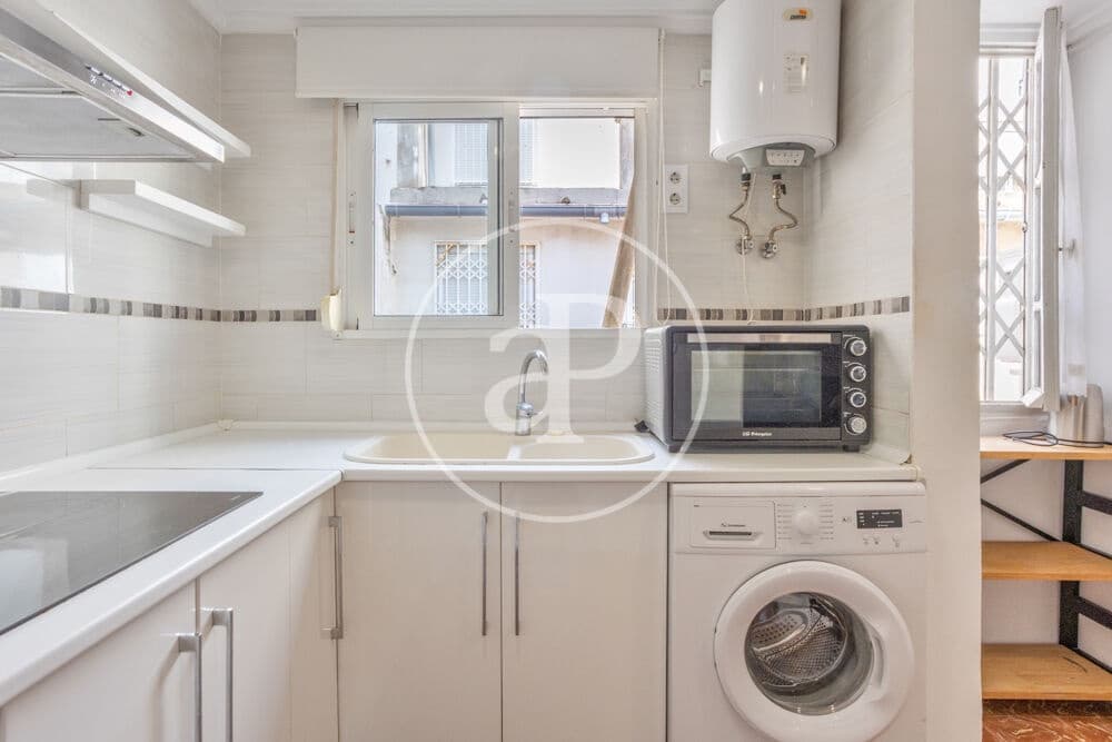 1 bedroom Apartment for rent in Valencia city - € 1,300 (Ref: 9116356)