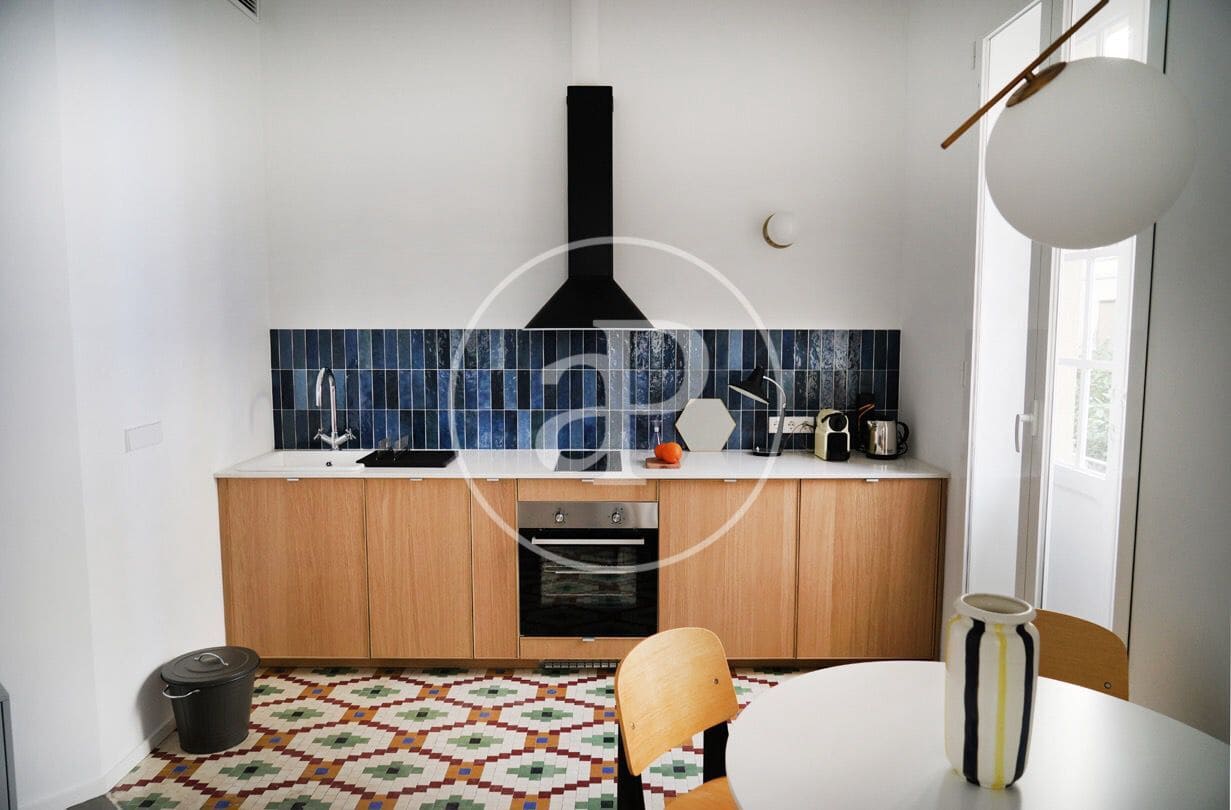 1 soveværelse Lejlighed til leje i Valencia by - € 1.100 (Ref: 9116357)