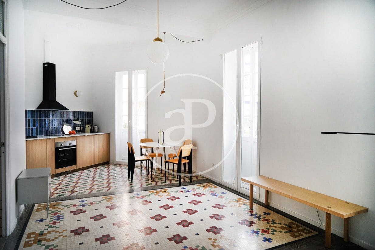 1 soveværelse Lejlighed til leje i Valencia by - € 1.100 (Ref: 9116357)