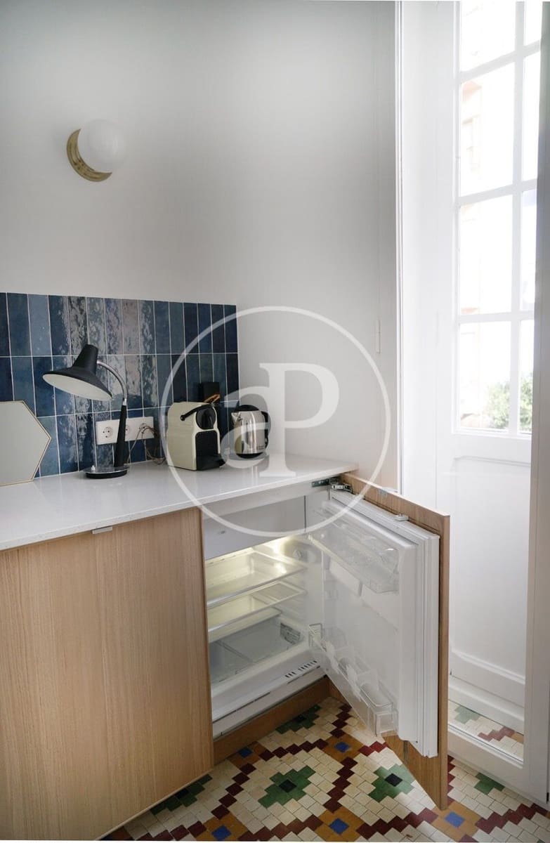 1 soveværelse Lejlighed til leje i Valencia by - € 1.100 (Ref: 9116357)