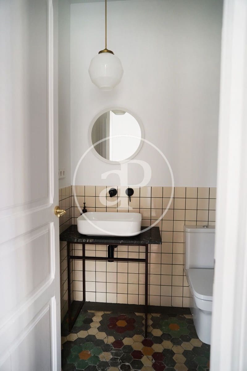 1 soveværelse Lejlighed til leje i Valencia by - € 1.100 (Ref: 9116357)