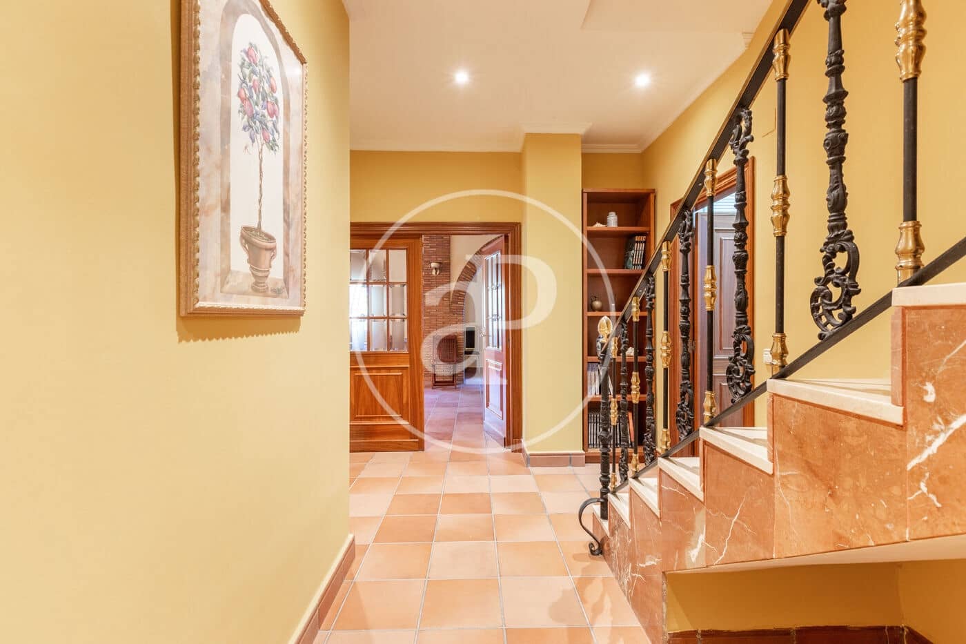 5 bedroom Villa for sale in Chiva - € 890,000 (Ref: 9118984)