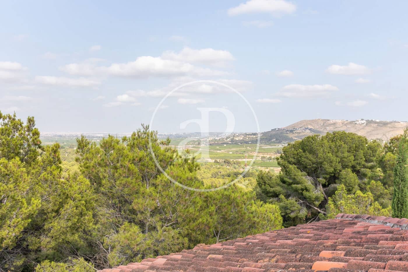 5 bedroom Villa for sale in Chiva - € 890,000 (Ref: 9118984)