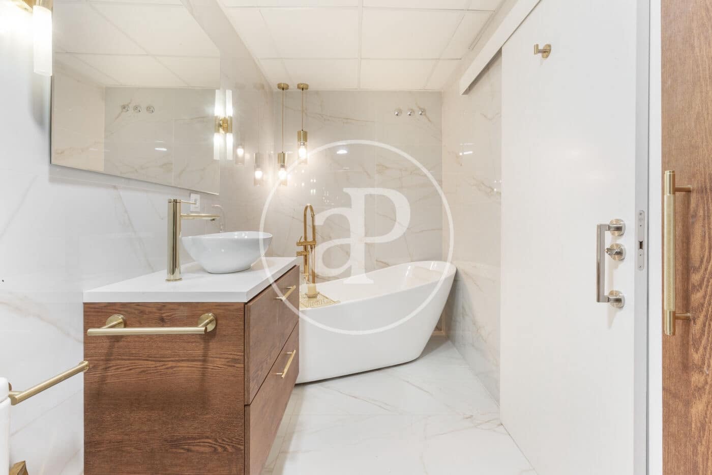 2 soverom Leilighet til salgs i Valencia by med svømmebasseng - € 480 000 (Ref: 9125377)