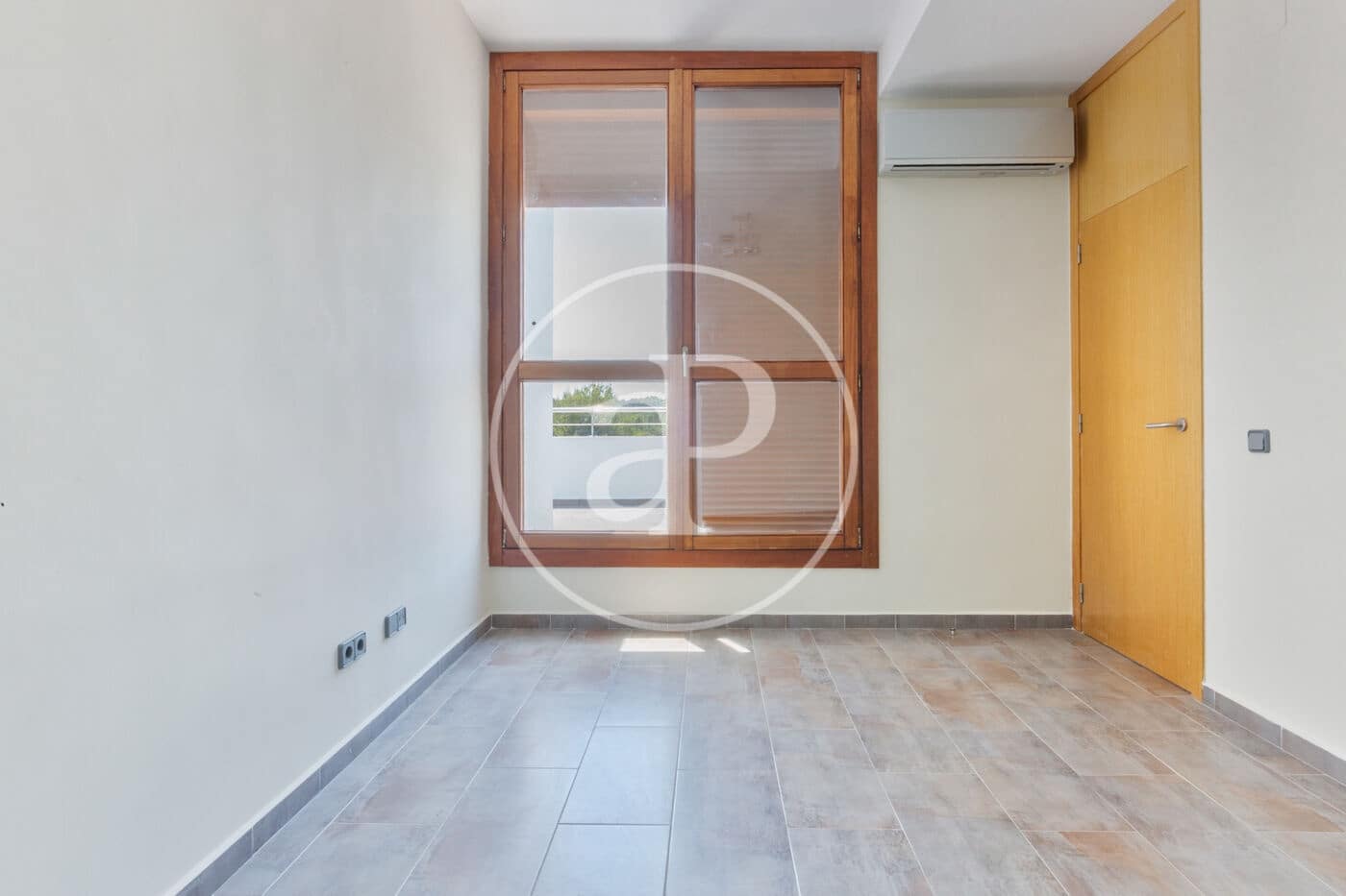 4 sypialnia Willa do wynajęcia w Chiva z basenem - 2 300 € (Ref: 9126918)