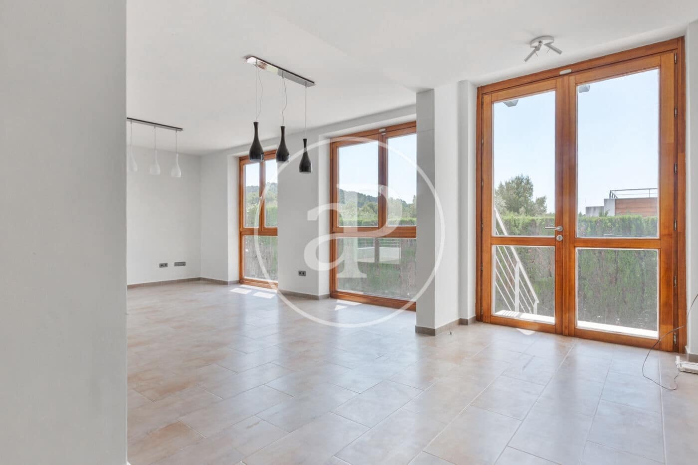 4 sypialnia Willa do wynajęcia w Chiva z basenem - 2 300 € (Ref: 9126918)