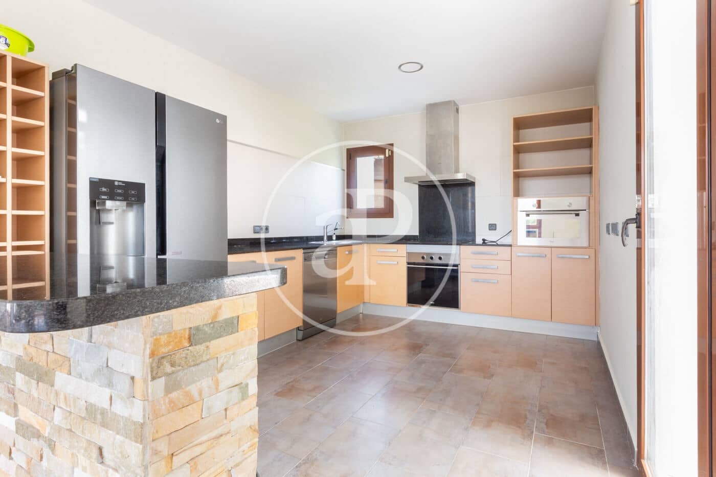 4 sypialnia Willa do wynajęcia w Chiva z basenem - 2 300 € (Ref: 9126918)