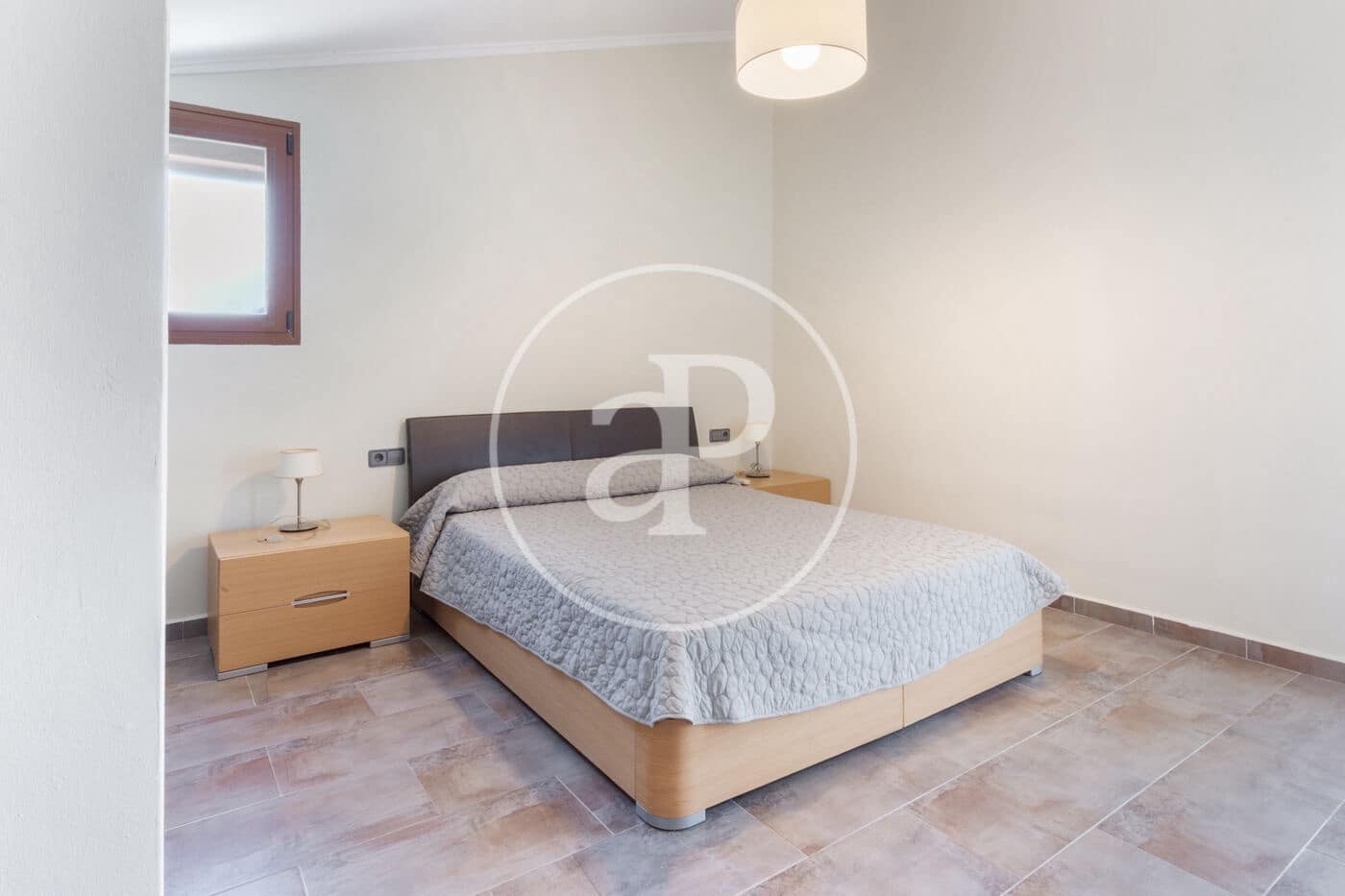 4 sypialnia Willa do wynajęcia w Chiva z basenem - 2 300 € (Ref: 9126918)