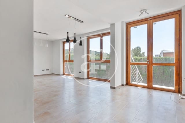 4 sypialnia Willa do wynajęcia w Chiva z basenem - 2 300 € (Ref: 9126918)