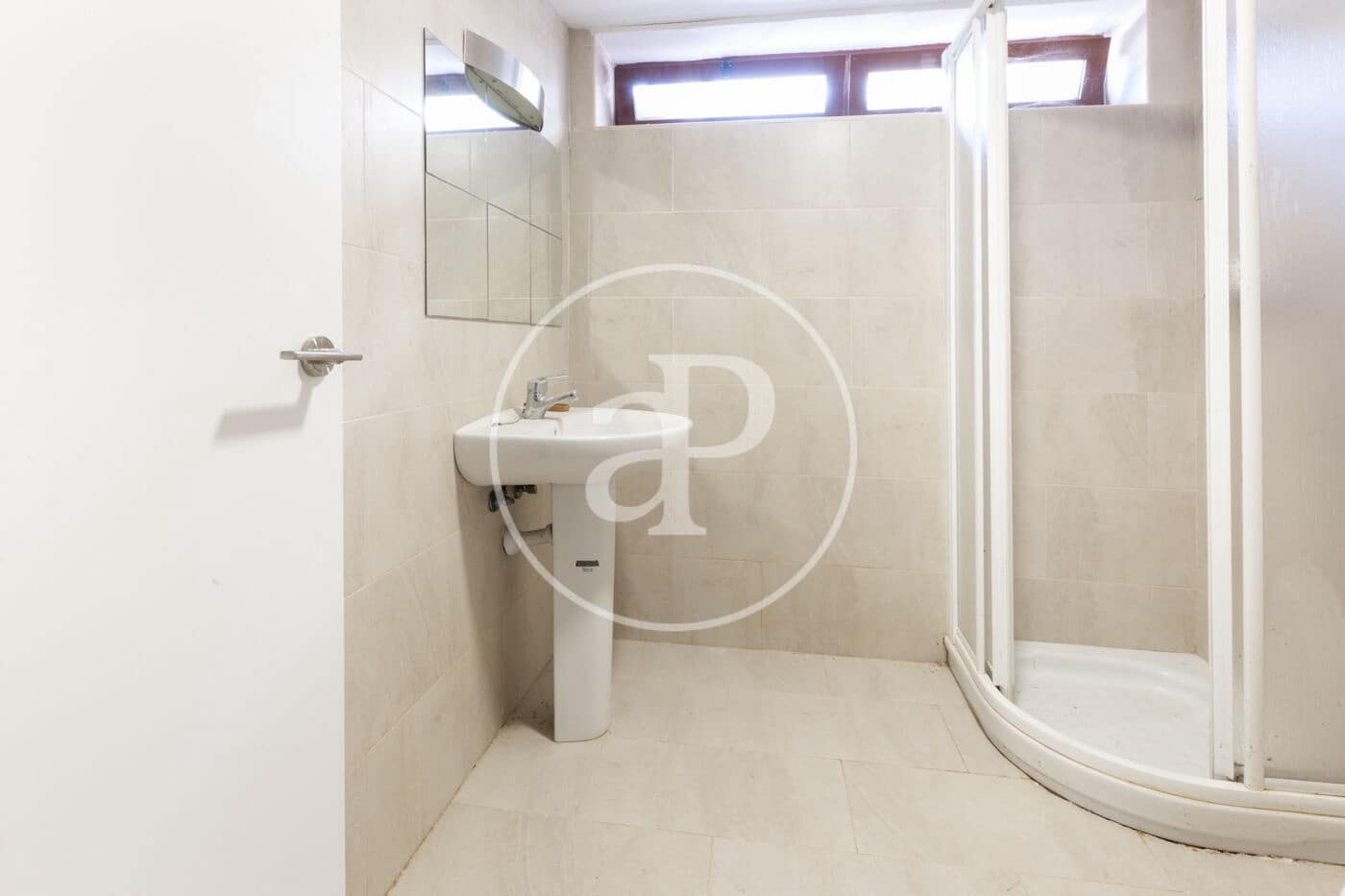 4 sypialnia Willa do wynajęcia w Chiva z basenem - 2 300 € (Ref: 9126918)