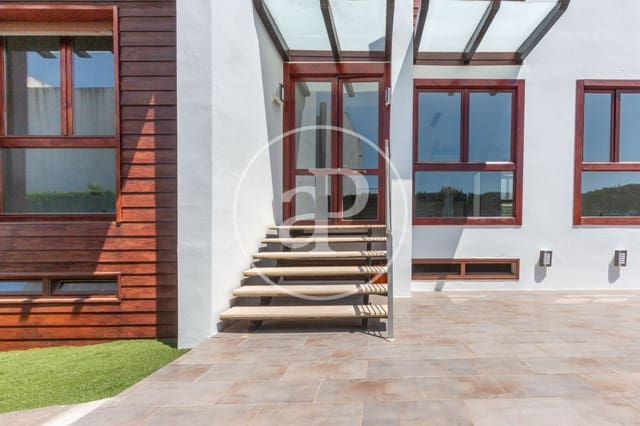 4 sypialnia Willa do wynajęcia w Chiva z basenem - 2 300 € (Ref: 9126918)