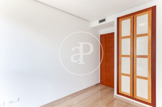 2 slaapkamer Appartement te huur in Benicalap, Valencia stad met zwembad - € 1.750 (Ref: 9128584)
