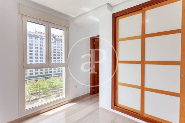 2 slaapkamer Appartement te huur in Benicalap, Valencia stad met zwembad - € 1.750 (Ref: 9128584)