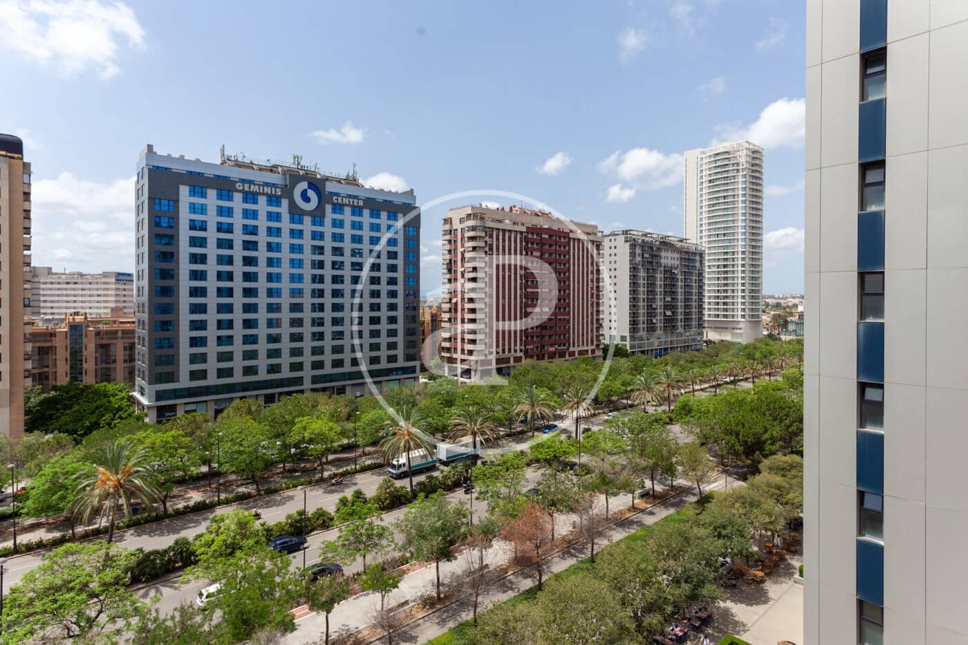 2 slaapkamer Appartement te huur in Valencia stad met zwembad - € 1.750 (Ref: 9128584)