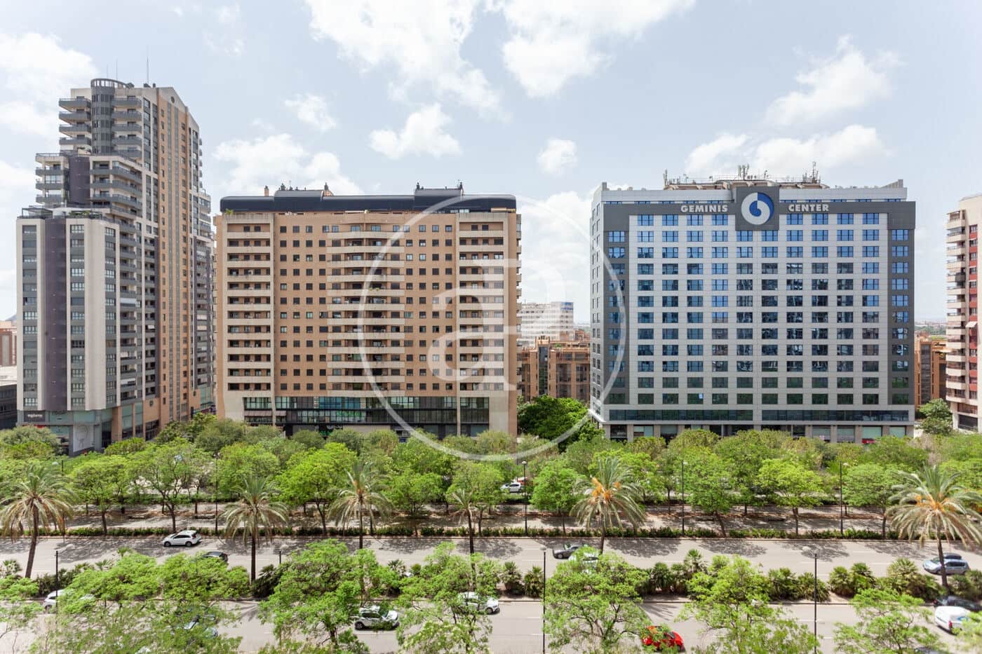 2 slaapkamer Appartement te huur in Valencia stad met zwembad - € 1.750 (Ref: 9128584)