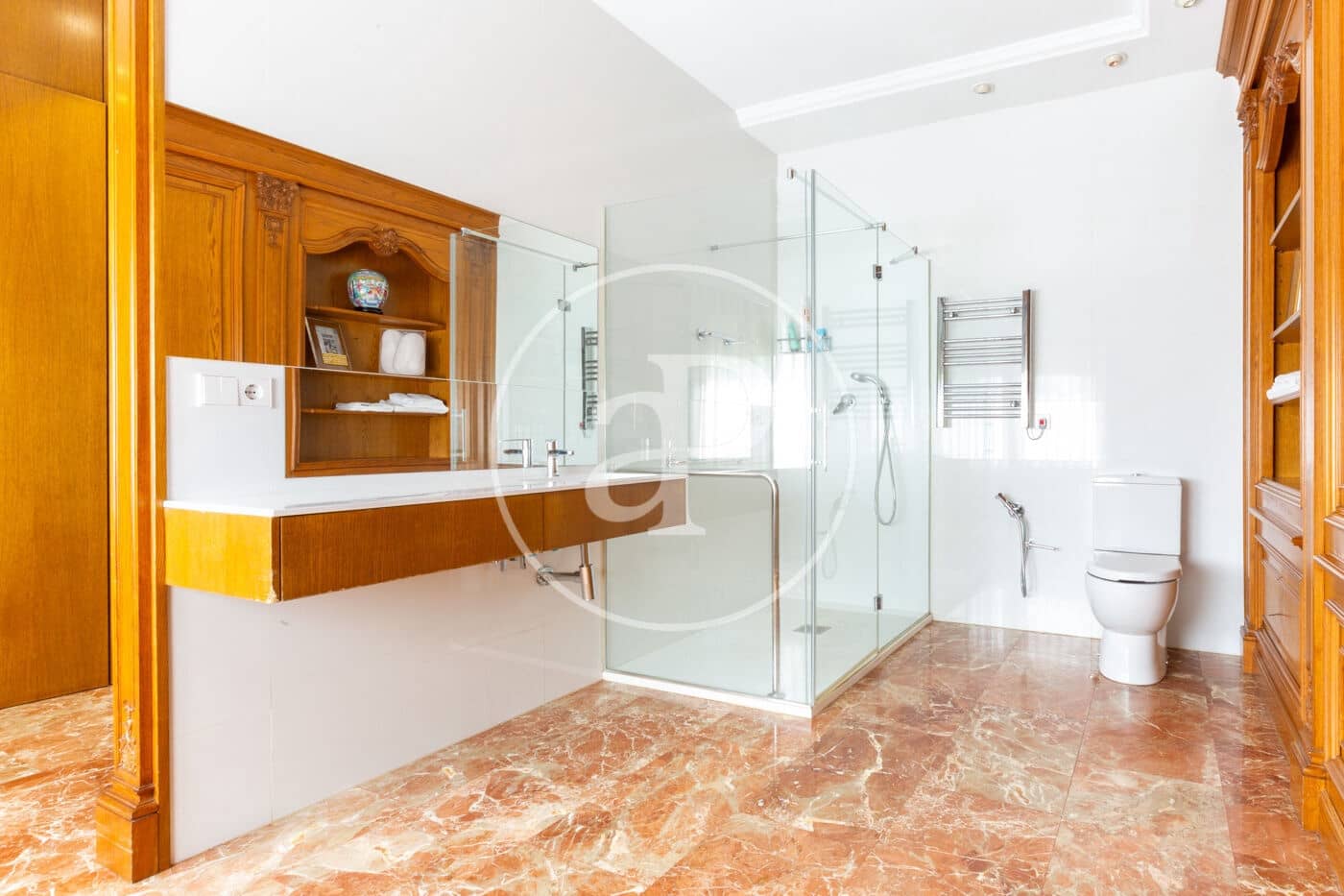 8 bedroom Villa for rent in Paterna with pool - € 8,500 (Ref: 9128588)