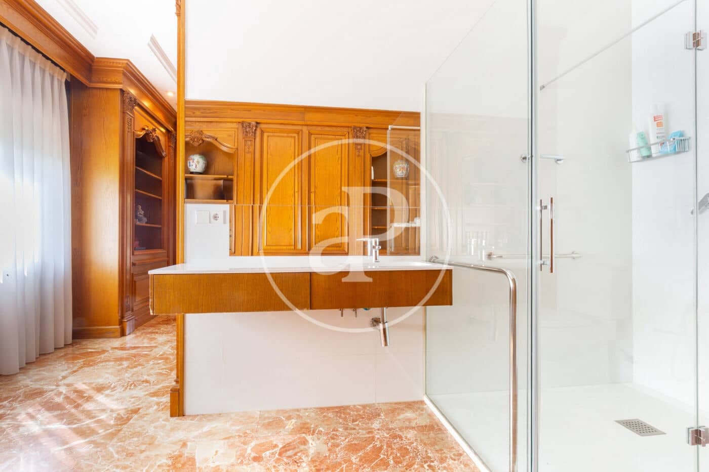 8 bedroom Villa for rent in Paterna with pool - € 8,500 (Ref: 9128588)