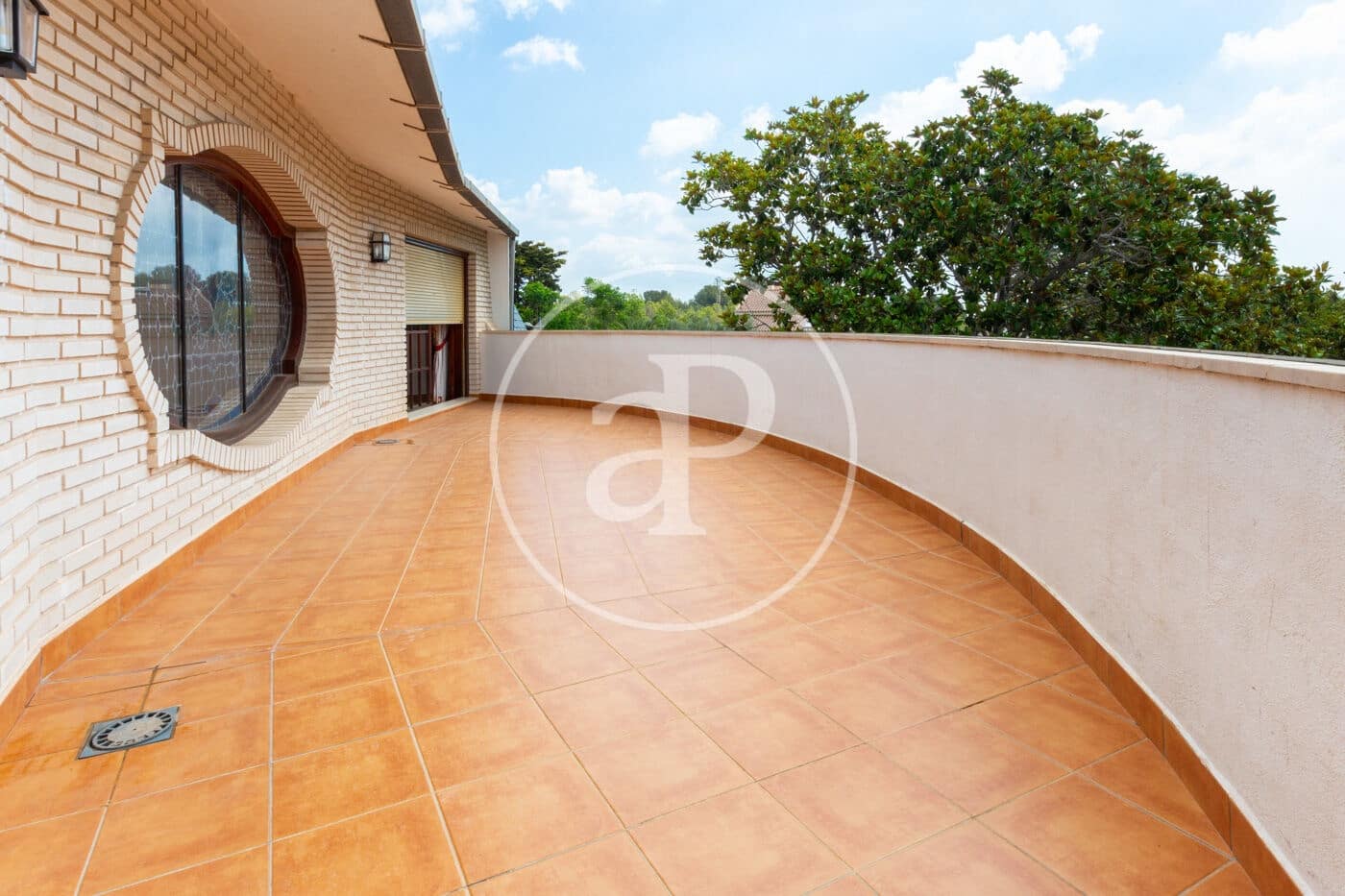 8 bedroom Villa for rent in Paterna with pool - € 8,500 (Ref: 9128588)