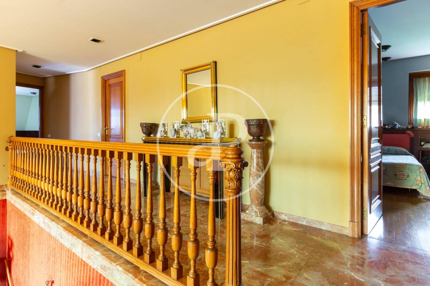 8 bedroom Villa for rent in Paterna with pool - € 8,500 (Ref: 9128588)