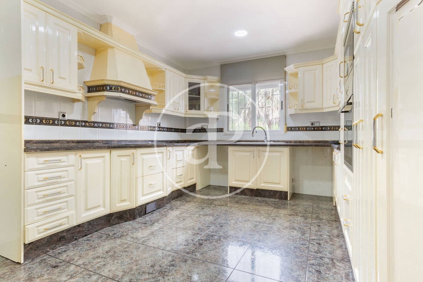 5 soveværelse Villa til salg i Picassent med swimmingpool - € 520.000 (Ref: 9128589)