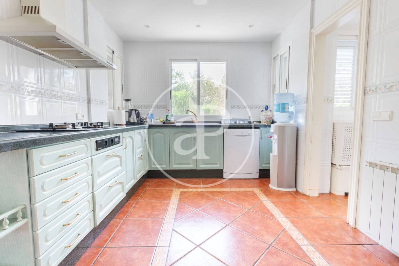 6 soverom Villa til salgs i Chiva med svømmebasseng - € 490 000 (Ref: 9132626)