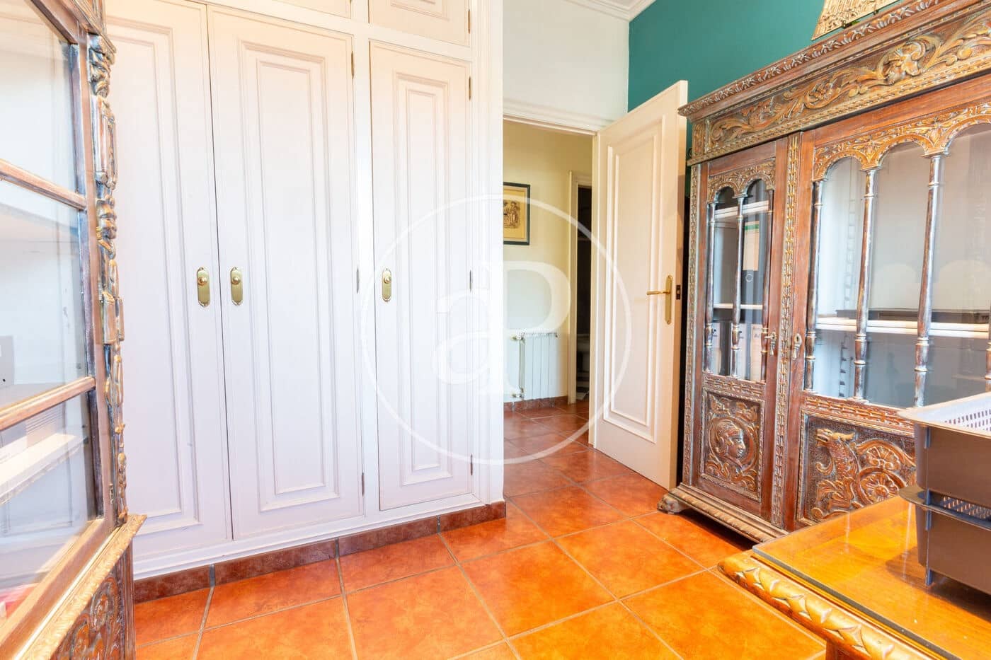 6 soverom Villa til salgs i Chiva med svømmebasseng - € 490 000 (Ref: 9132626)