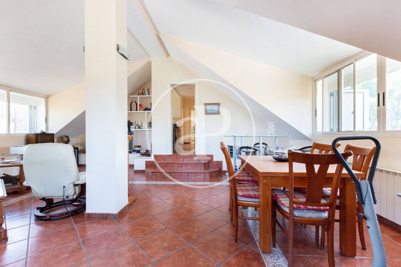 6 soverom Villa til salgs i Chiva med svømmebasseng - € 490 000 (Ref: 9132626)