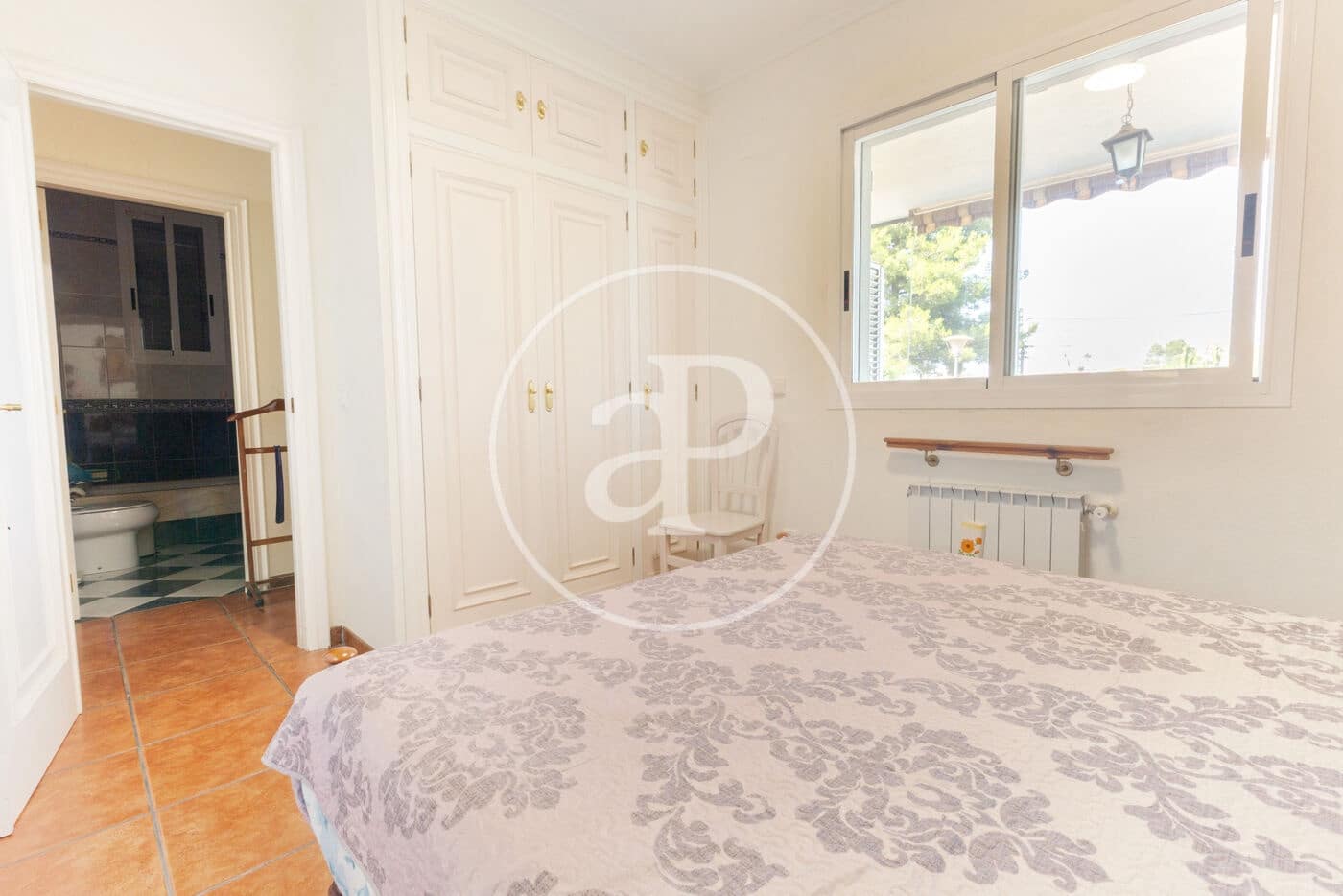 6 soverom Villa til salgs i Chiva med svømmebasseng - € 490 000 (Ref: 9132626)