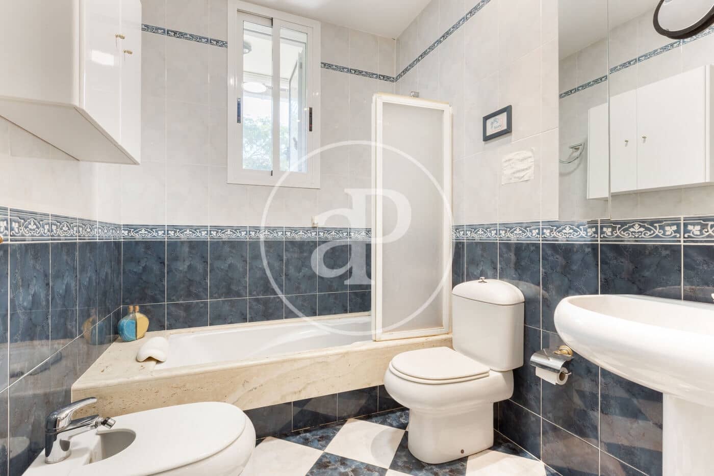 6 soverom Villa til salgs i Chiva med svømmebasseng - € 490 000 (Ref: 9132626)