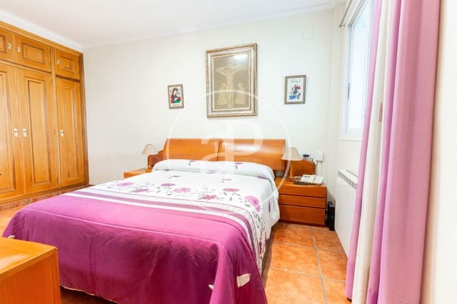 6 soverom Villa til salgs i Chiva med svømmebasseng - € 490 000 (Ref: 9132626)