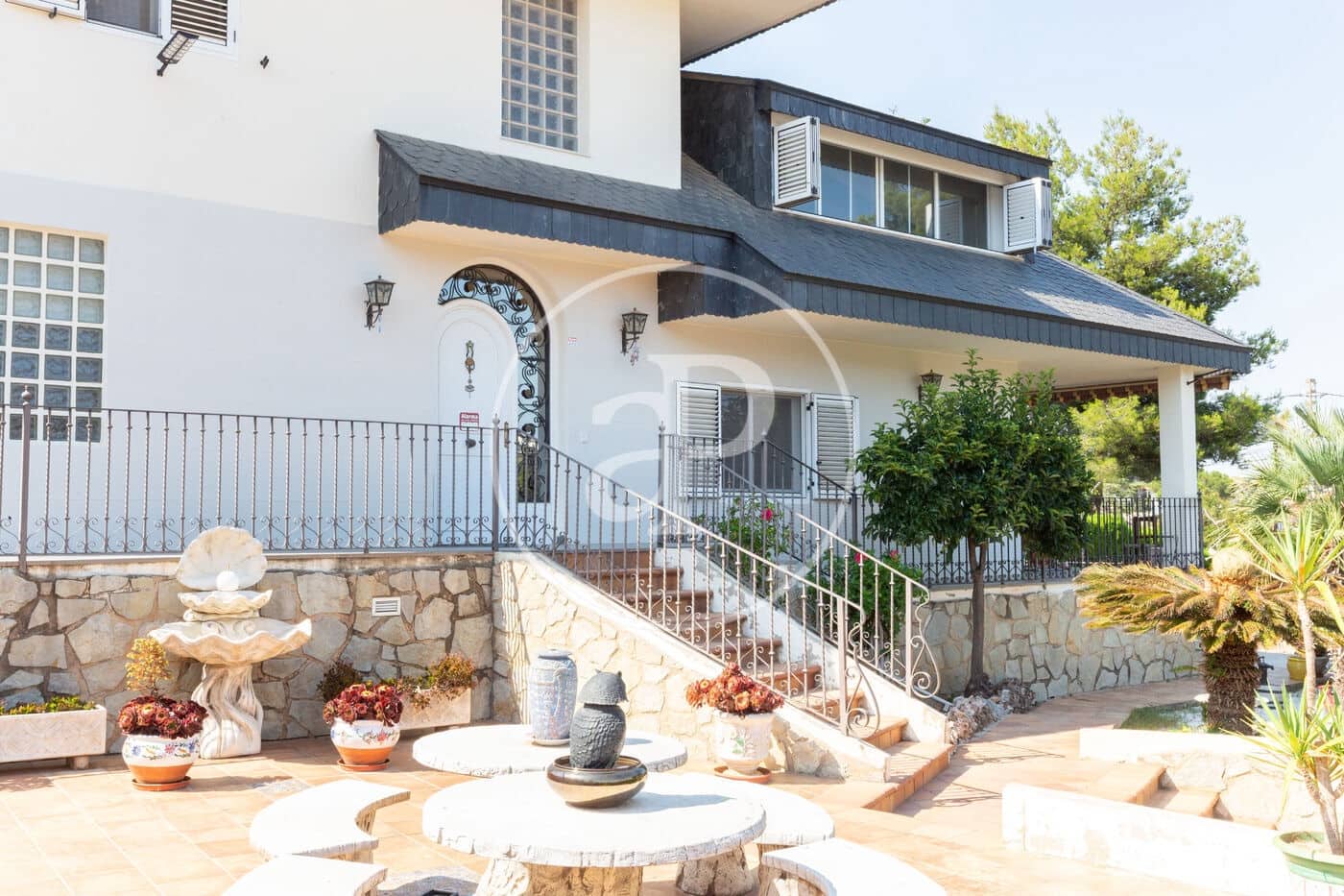 6 soverom Villa til salgs i Chiva med svømmebasseng - € 490 000 (Ref: 9132626)