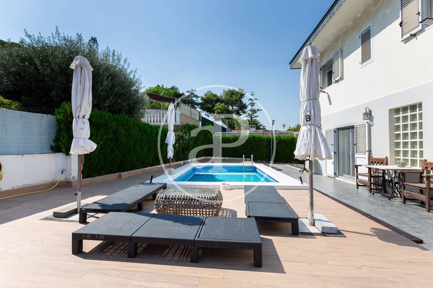 6 soverom Villa til salgs i Chiva med svømmebasseng - € 490 000 (Ref: 9132626)