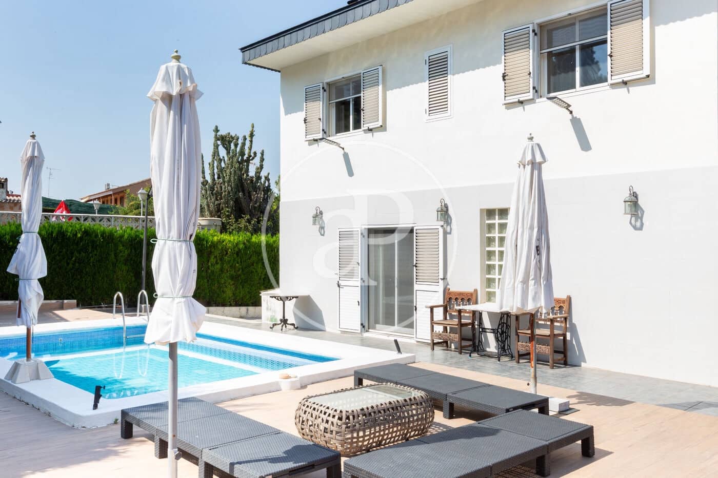 6 soverom Villa til salgs i Chiva med svømmebasseng - € 490 000 (Ref: 9132626)