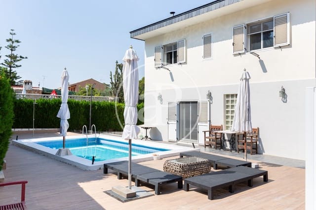 6 soverom Villa til salgs i Chiva med svømmebasseng - € 490 000 (Ref: 9132626)