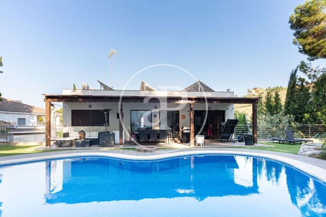5 sypialnia Willa na sprzedaż w Chiva z basenem - 720 000 € (Ref: 9132628)
