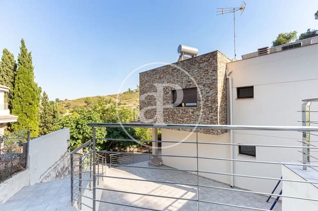 5 soverom Villa til salgs i Chiva med svømmebasseng - € 720 000 (Ref: 9132628)