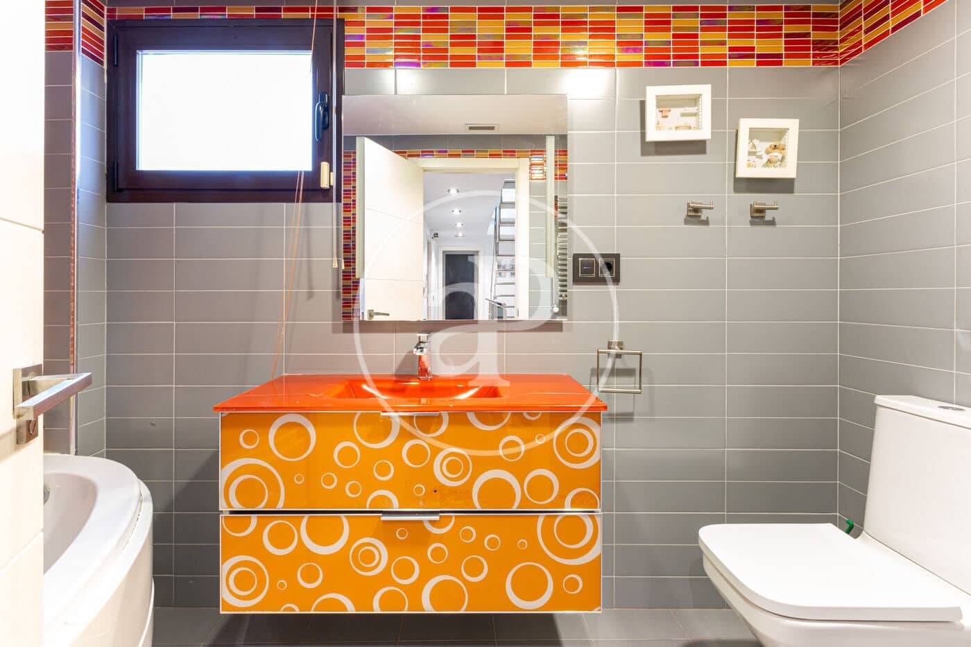 5 bedroom Villa for sale in Chiva with pool - € 720,000 (Ref: 9132628)