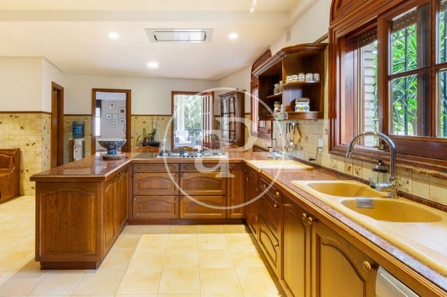 8 soverom Villa til salgs i Godella med svømmebasseng - € 2 900 000 (Ref: 9132631)