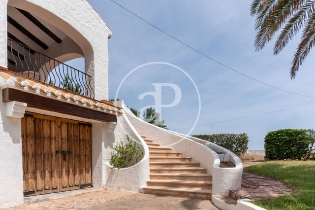 5 bedroom Villa for sale in Les Bassetes - El Marjal, Dénia - € 2,000,000 (Ref: 9132633)
