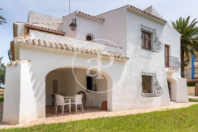 5 bedroom Villa for sale in Les Bassetes - El Marjal, Dénia - € 2,000,000 (Ref: 9132633)